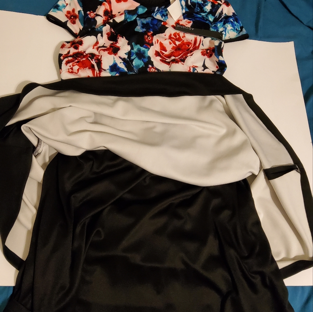 NWT!  Adorne Floral Print Cap Sleeve Stretch Fit & Flare Dress Roundneck Size 4 - Picture 2 of 9
